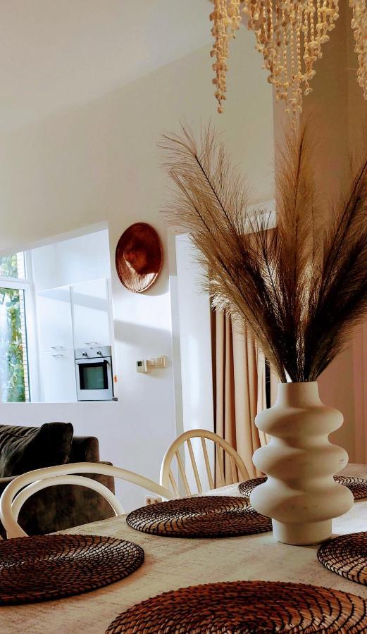 Boho Chic - Your Bohemian Home In Антверпен Экстерьер фото